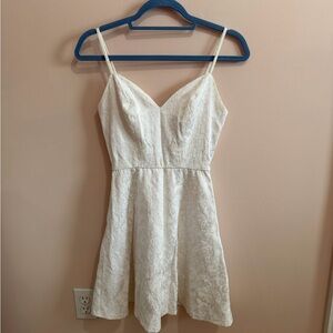 AQUA Elegant White Spaghetti Strap Dress